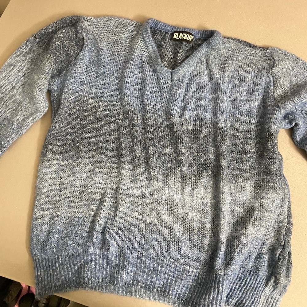 Blackup Blue Gradated V-Neck Knit Top